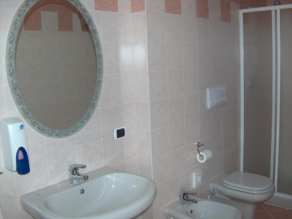 Hotel Ristorante Lepanto Salò Kamer foto